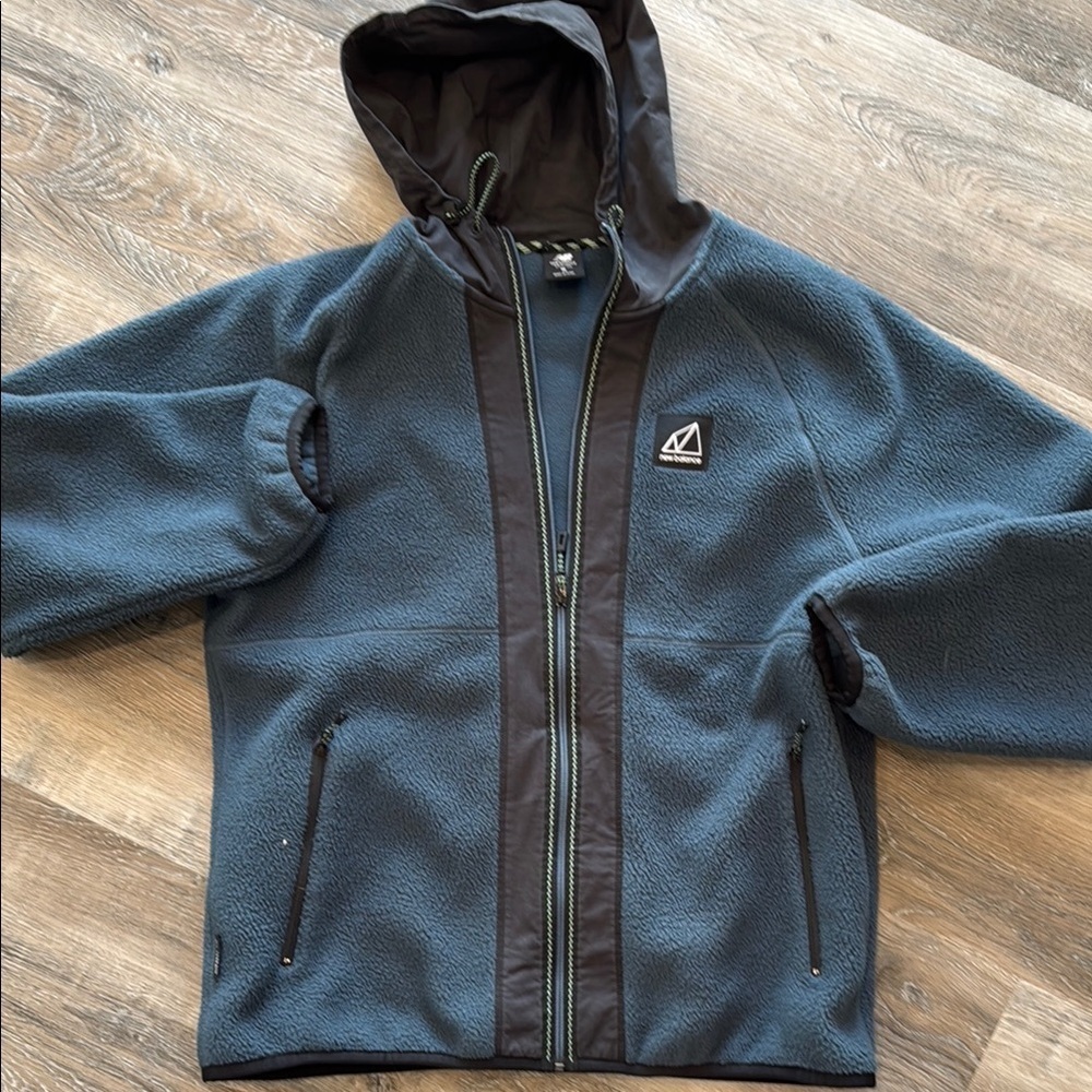New Balance blue hooded Performance Jacket sz m